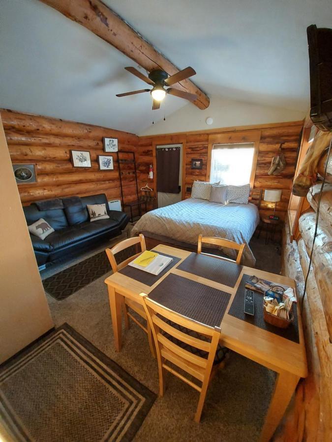 Hatcher Pass Cabins Палмър Екстериор снимка